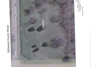 1800 Freeport Rd, Sterling, IL 61081