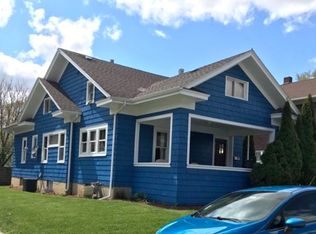 420 Bowen Ct, Elgin, IL 60120