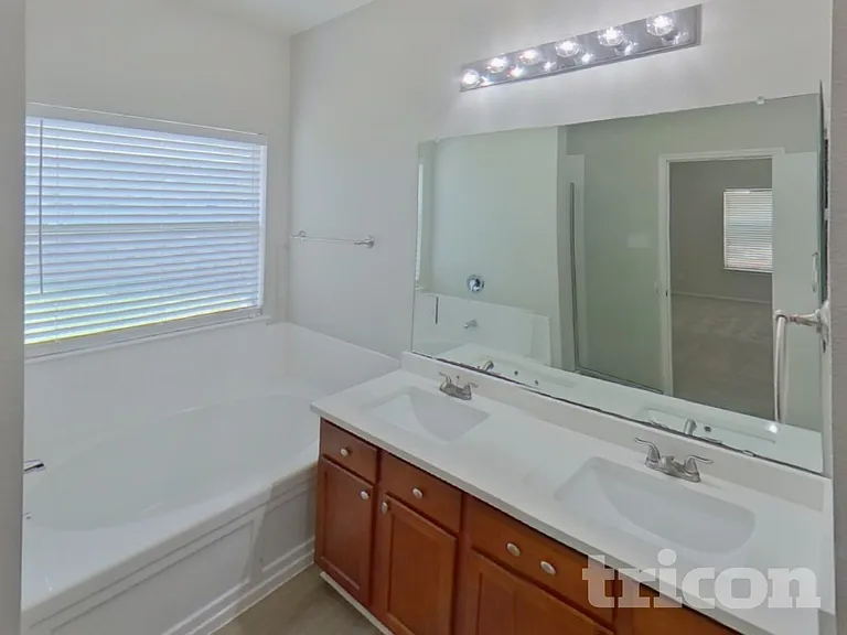 1718 White Pine Trl — Photo 9