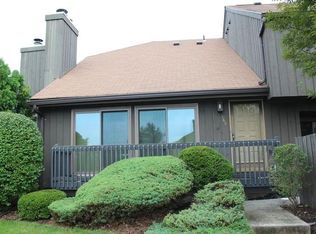 165 Westgate Dr #165, Edison, NJ 08820