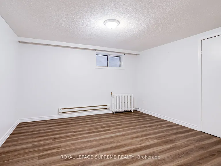 224 Christie St #LOWER — Photo 19