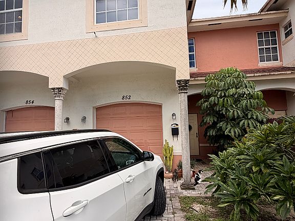 3rd image of 852 NW 9th St