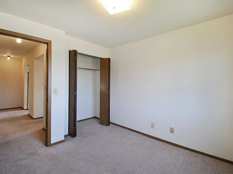 Apple Tree Apartments — Photo 24
