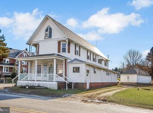 745 New Park Rd, New Park, PA 17352