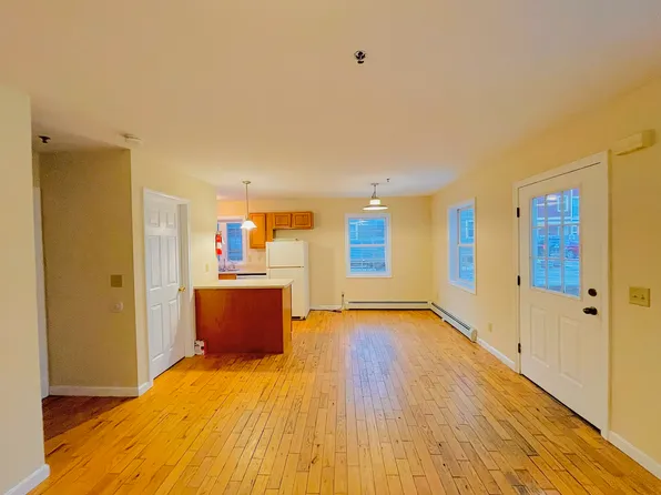 74 N Winooski Ave #C, Burlington, VT 05401