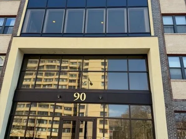 90 Clinton Ave, Newark, NJ 07114