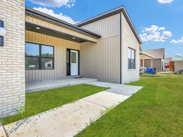 The Linden Plan, Champaign-Urbana Homes