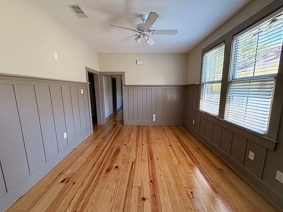 3rd image of 2537 Main St