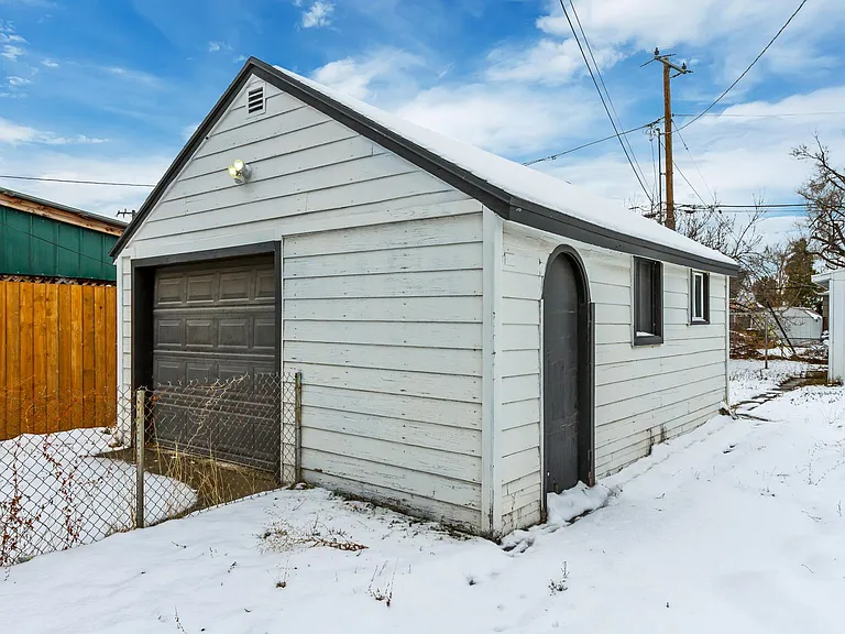 575 N Chicago St — Photo 3