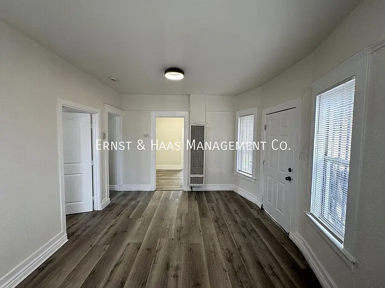 847 Cerritos Ave #9 — Photo 5