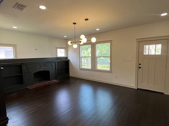 3rd image of 309 N 11th St