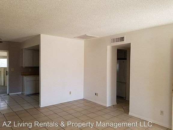 4th image of 3841 E Hearne Ave