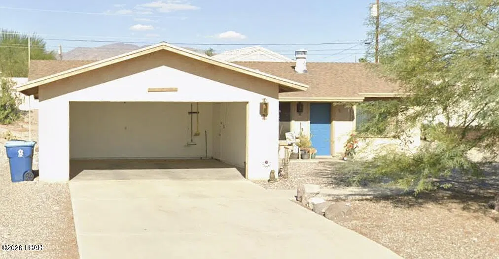 3 bed, 2.0 bath, 1392 sqft, $1,550 — Photo 1