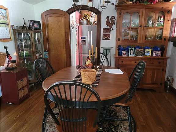 5th image of 1106 S Liberty Dr