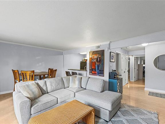 3rd image of 4727 Jarboe St APT 55