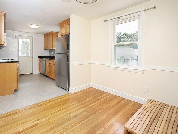 5th image of 139 Circuit Ave