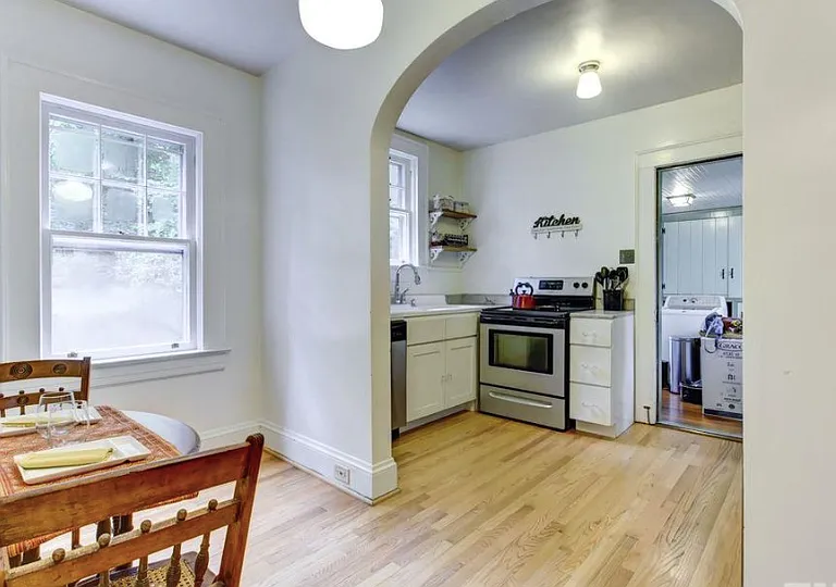 323 Furches St — Photo 1