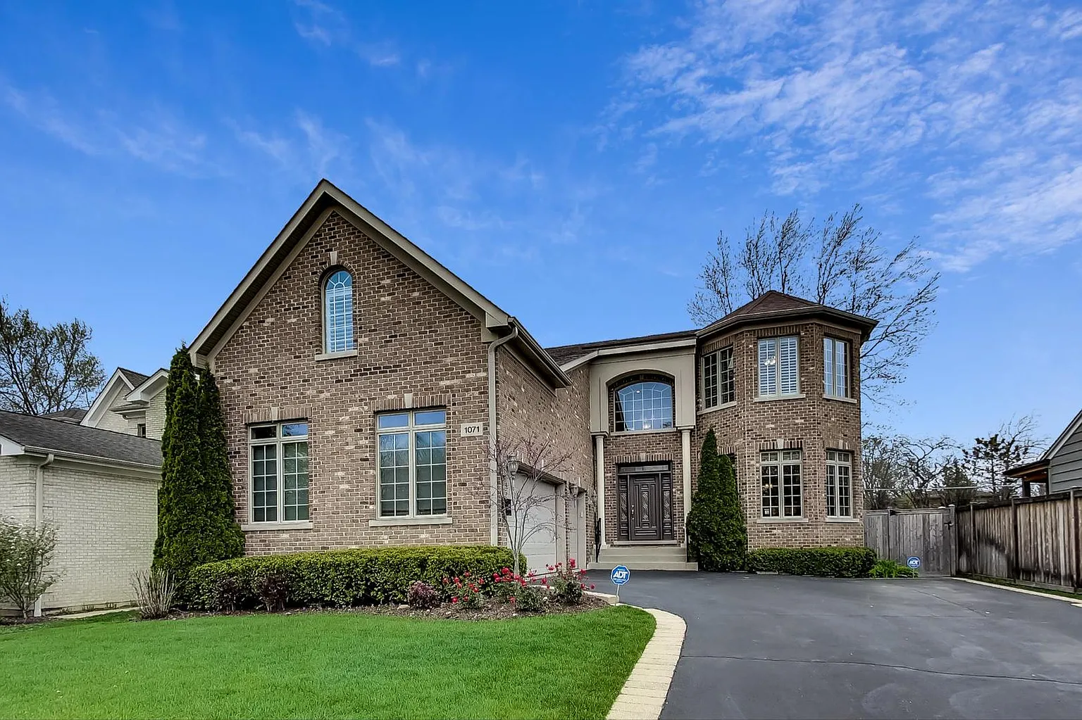 1071 Golf Ave photo 1