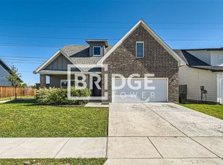 7352 Parkside Place Dr, North Richland Hills, TX 76180