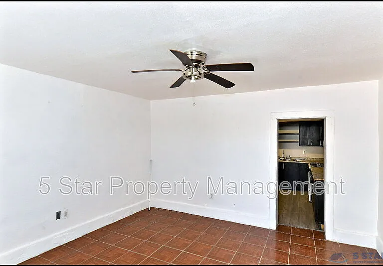 1910A Olive Ave — Photo 5