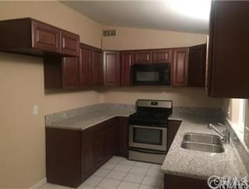 3rd image of 25413 Juanita Ave