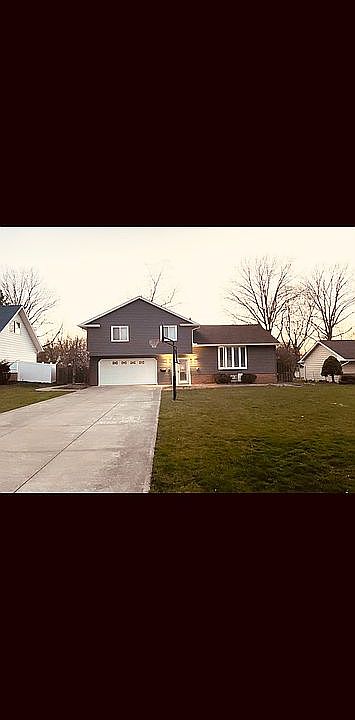 1st image of 404 Steven Blvd