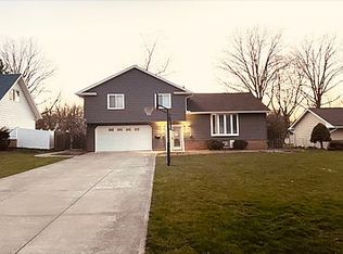 404 Steven Blvd, Richmond Heights, OH 44143