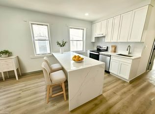 2202 Himrod St #1, Ridgewood, NY 11385