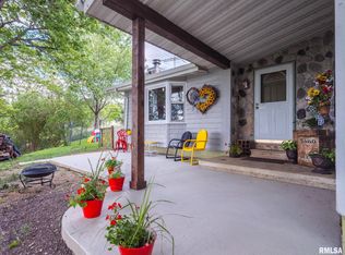 15081 Christmas Tree Rd, Green Valley, IL 61534