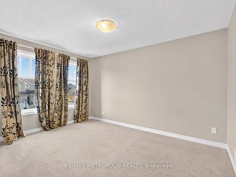 1276 Atkinson St — Photo 17