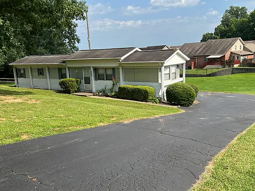 302 Myers Rd Photo 1