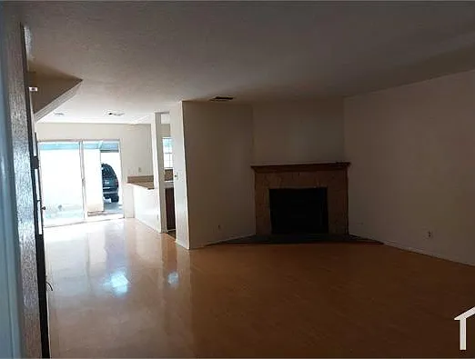 43645 Park Ave — Photo 5