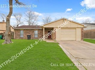 5123 Shadowridge Dr, Houston, TX 77053