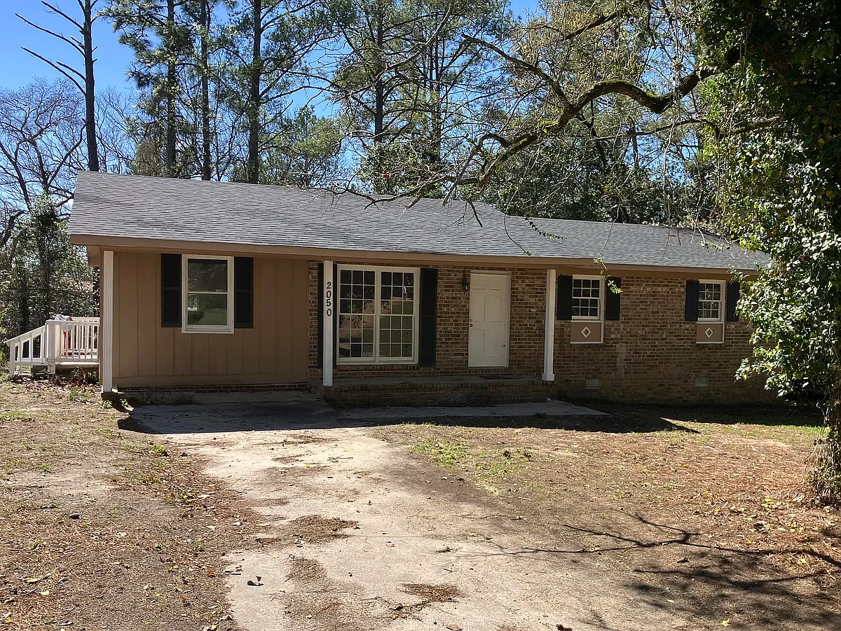 Building Photo - 2050 Cherokee Ct #MAIN