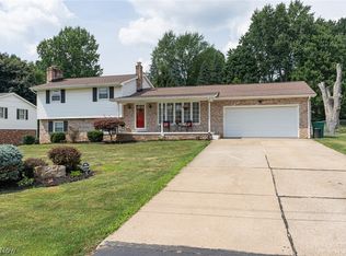 4935 Quincy St NW, Canton, OH 44708