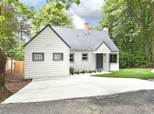 605 Ash St, Lake Oswego, OR 97034