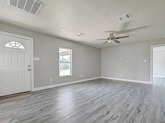 4th image of 106 County Road 416