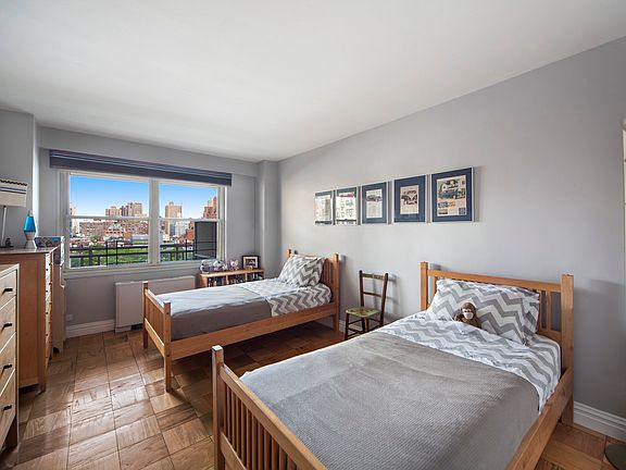 5th image of 420 E 72nd St APT 11K