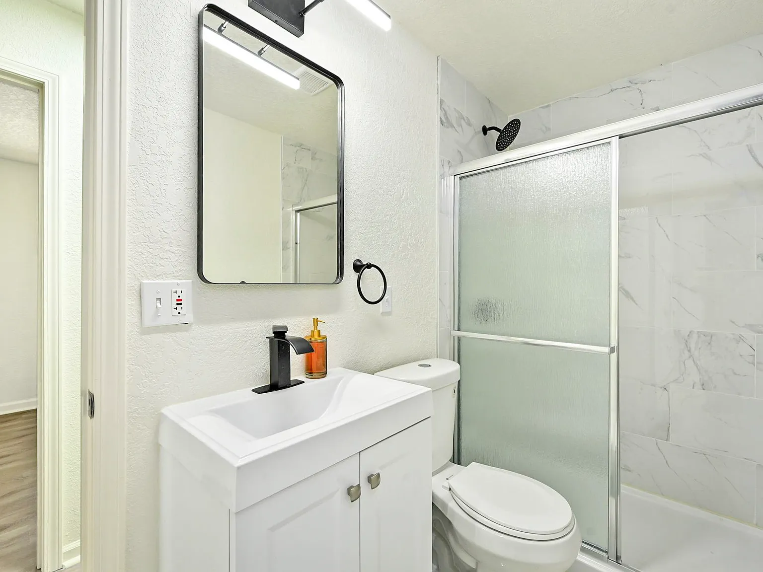 4 bed, 2.0 bath, 1501 sqft, $754 — Photo 3