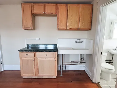 4033 Edwards Rd #6 — Photo 3