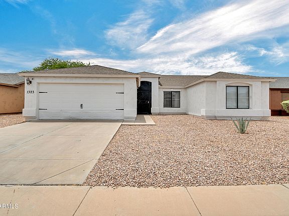 2nd image of 1323 E SILVERBRUSH Trail