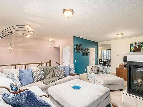 4th image of 6157 Cenpac Ave