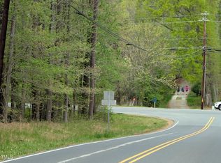 1-3 Whitfield Rd, Chapel Hill, NC 27514