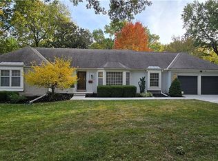 2405 W 104th Ter, Leawood, KS 66206