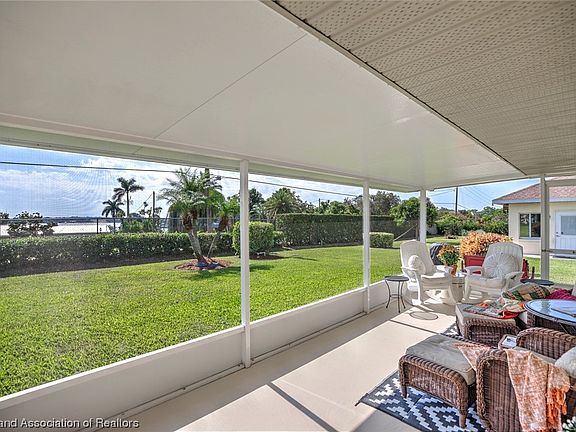 2nd image of 6 Rosewood Ct