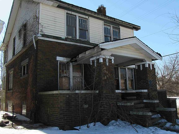 3821 Gladstone