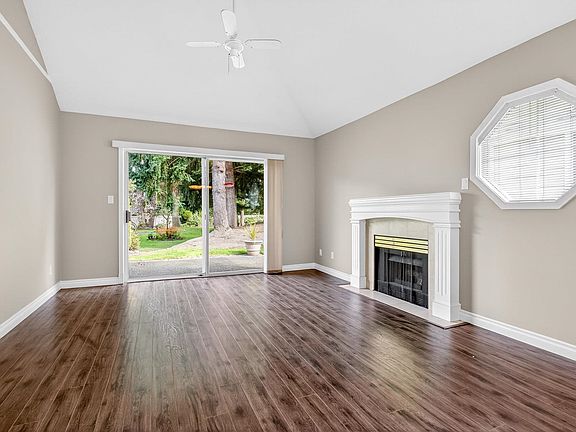5th image of 15273 24th Ave #21