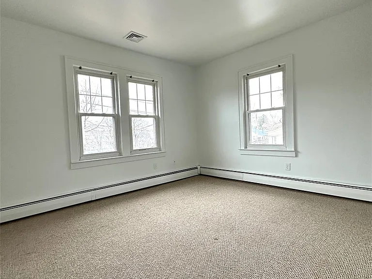 37 Church St #2 — Photo 6