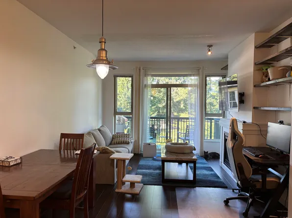 1153 Kensal Pl #403, Coquitlam, BC V3B 0G8