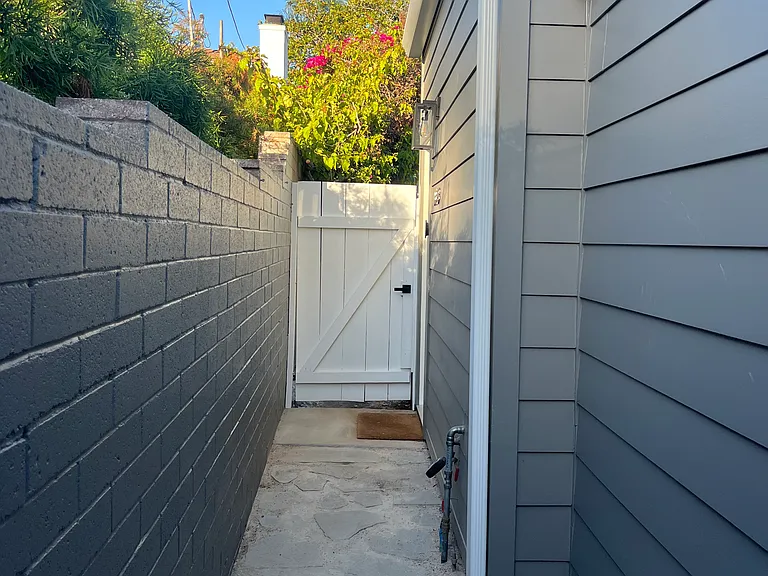 5528 Bellevue Ave — Photo 5